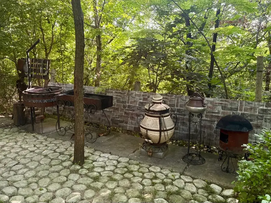 Zona de grătar și tandâr